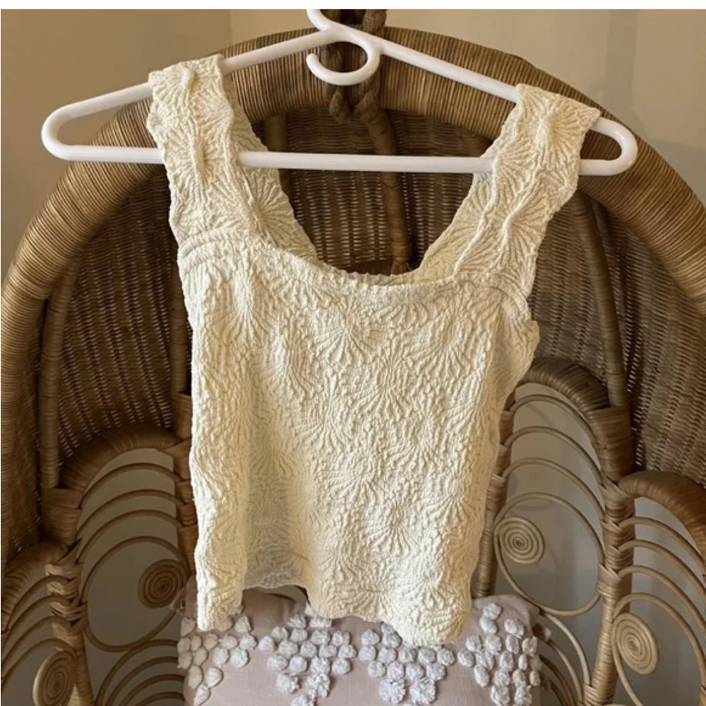 FREE PEOPLE SIZE M FLORAL TOP